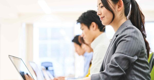 手取り26万で月収31.5万は勝ち組？生活水準や世代別・地域別平均とも比較