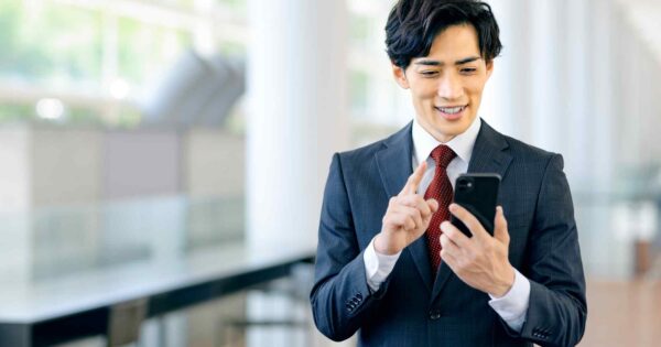 月収32万の手取り額と年収を計算！年齢別の平均月収、生活レベルも徹底比較