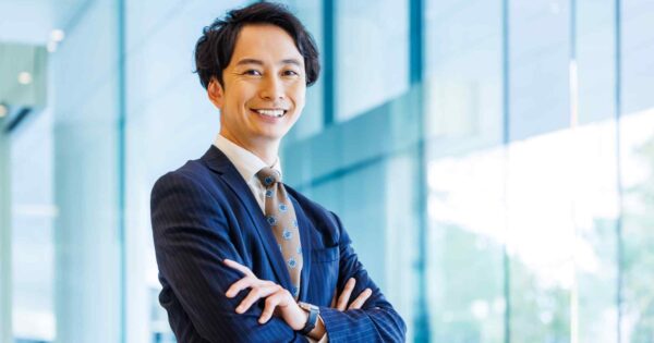 手取り45万は勝ち組？額面で月収56万円、年収670万円の生活レベルを解説