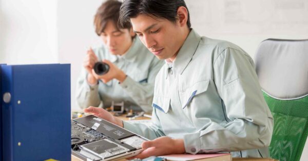 機械設計から転職は難しい？転職パターン別の注意点とおすすめ職種４選