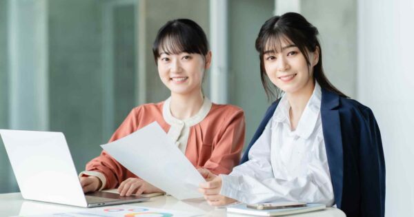 偏頭痛の方に向いている仕事 – 症状と上手に付き合いながらキャリアを築く方法